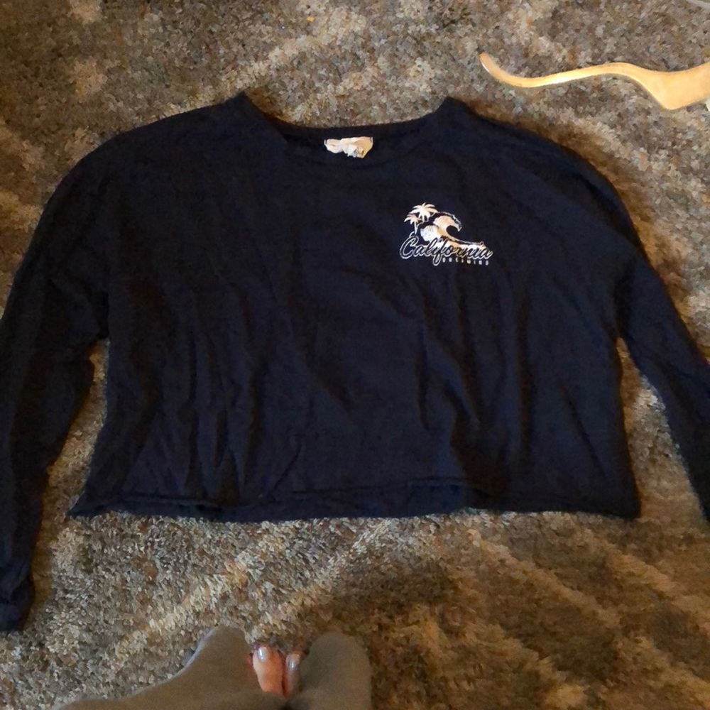 Long sleeve crop top